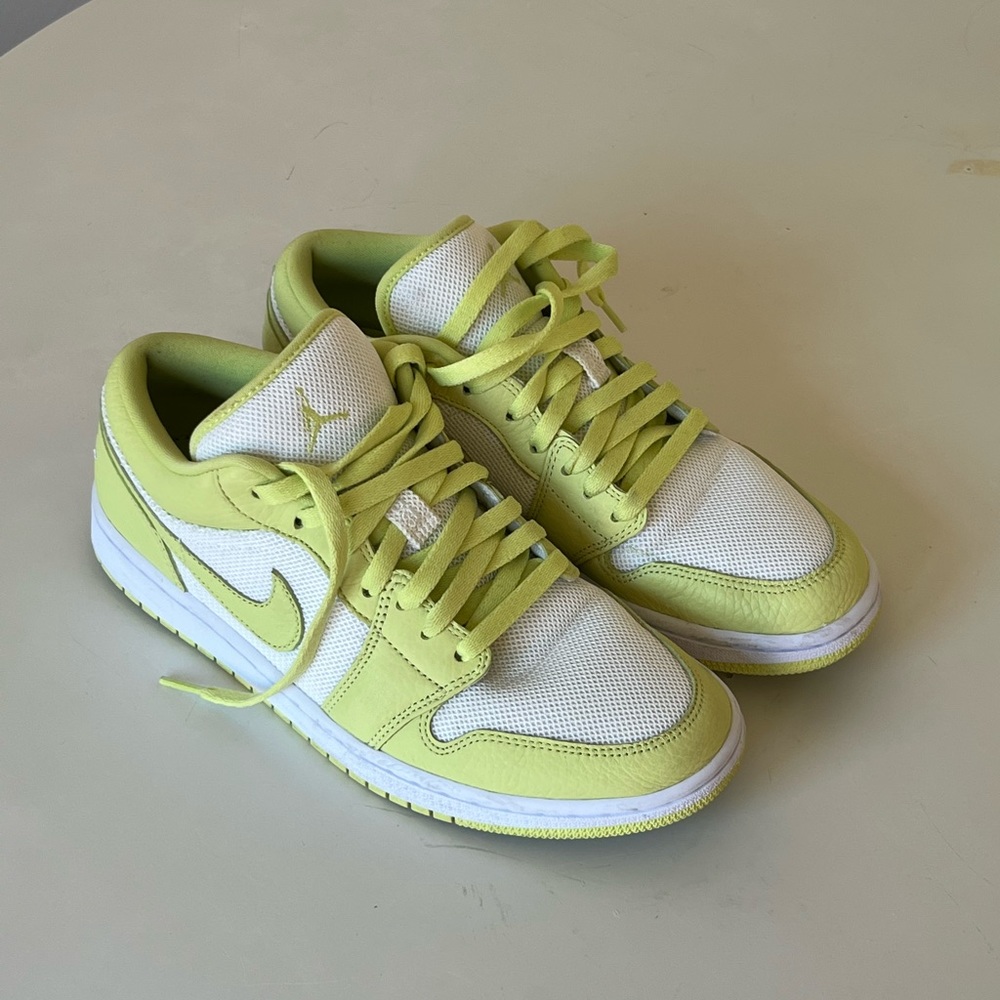 Jordan 1 Low Limelight